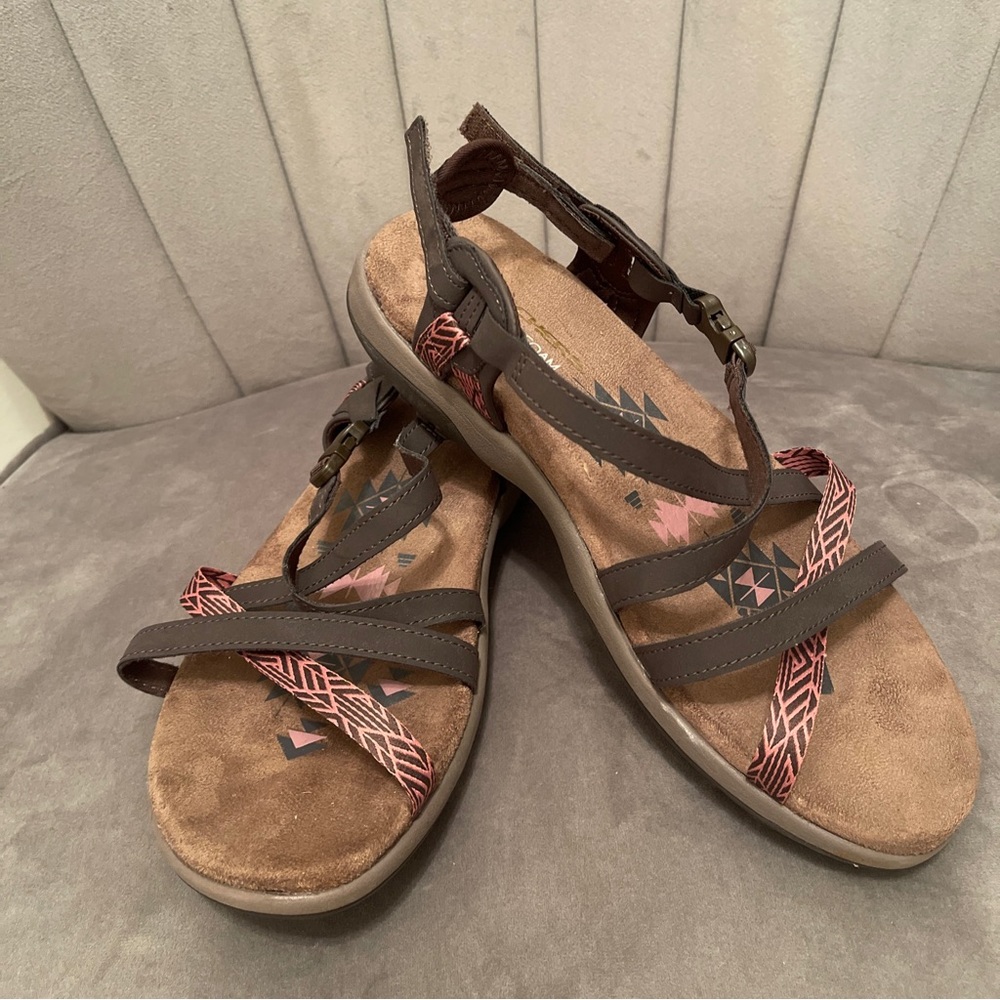✅Sketchers  Memory Foam Sandals Flats  Sling Back Comfort Brown Women Size 8 1/2